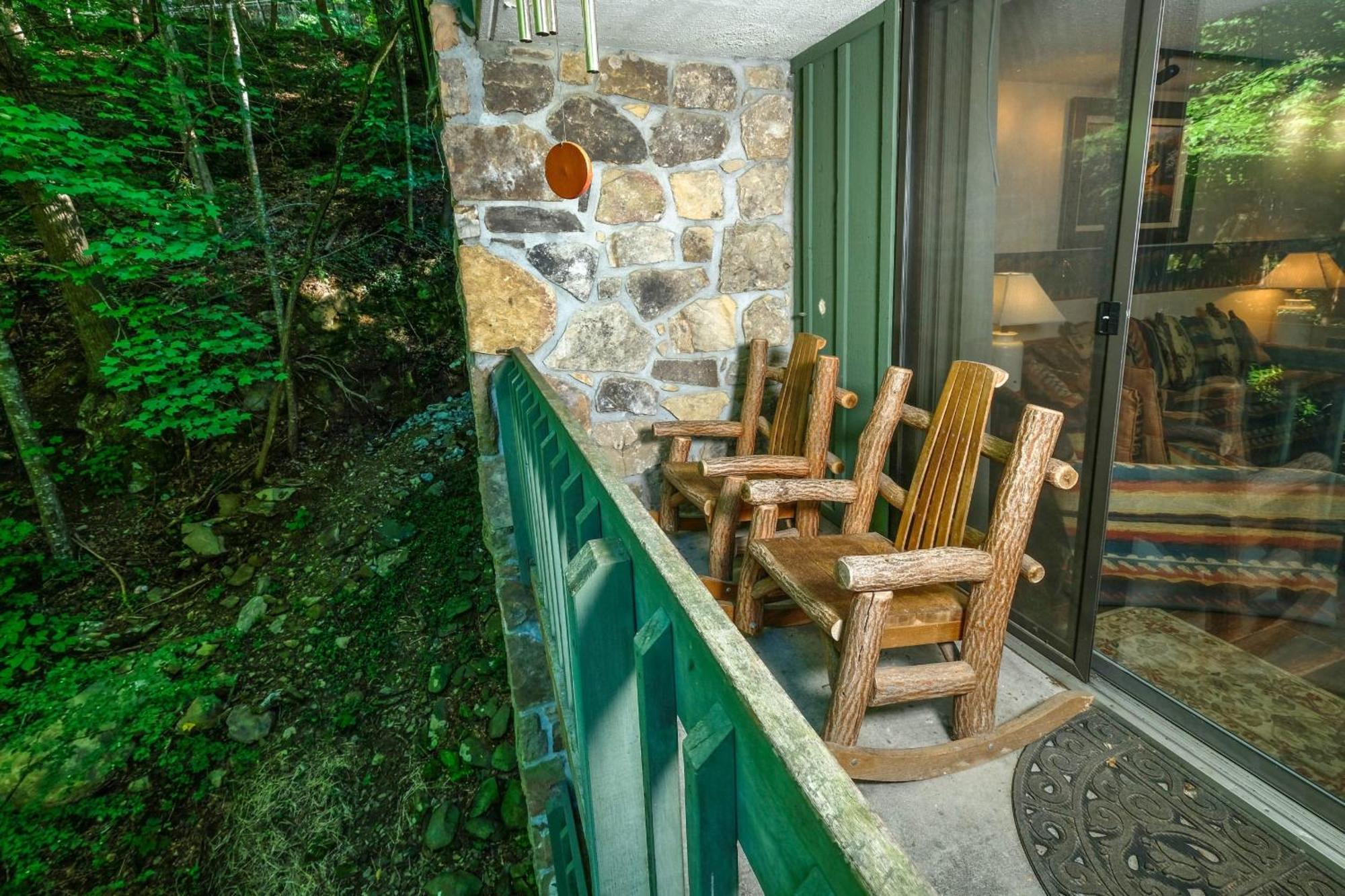 Bear Creek 167 Villa แกตลิงเบิร์ก ภายนอก รูปภาพ