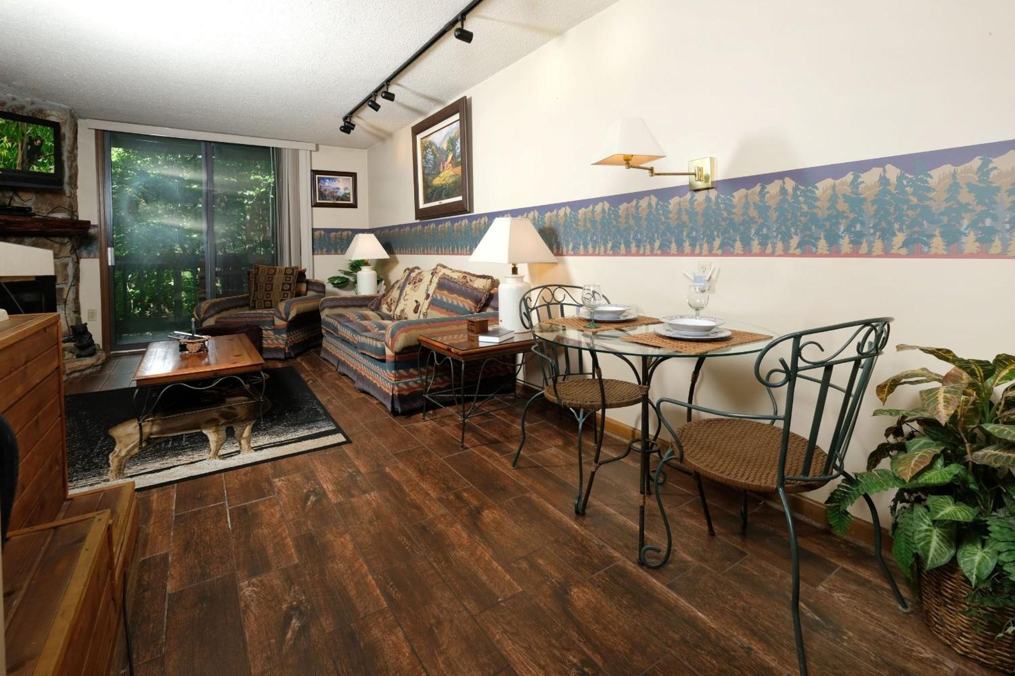 Bear Creek 167 Villa แกตลิงเบิร์ก ภายนอก รูปภาพ
